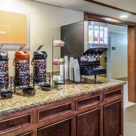 Comfort Inn & Suites West Springfield Zewnętrze zdjęcie
