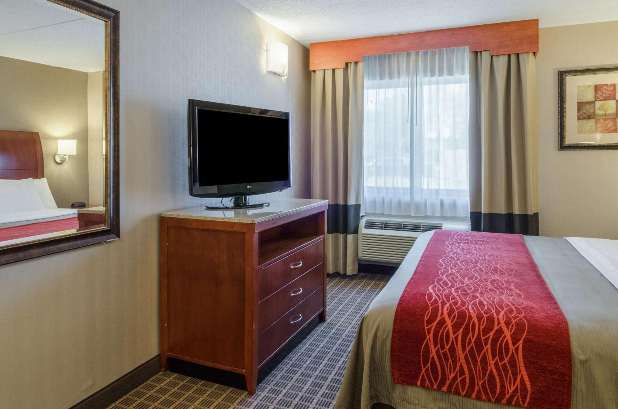 Comfort Inn & Suites West Springfield Zewnętrze zdjęcie