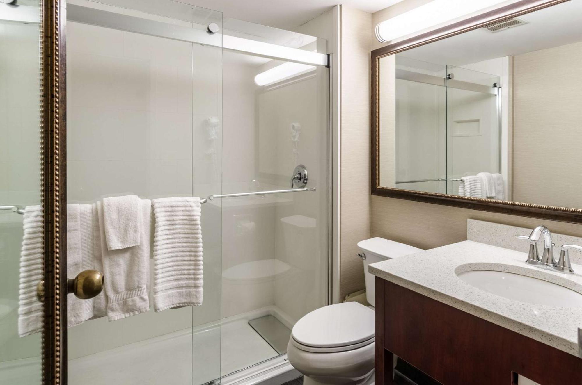 Comfort Inn & Suites West Springfield Zewnętrze zdjęcie