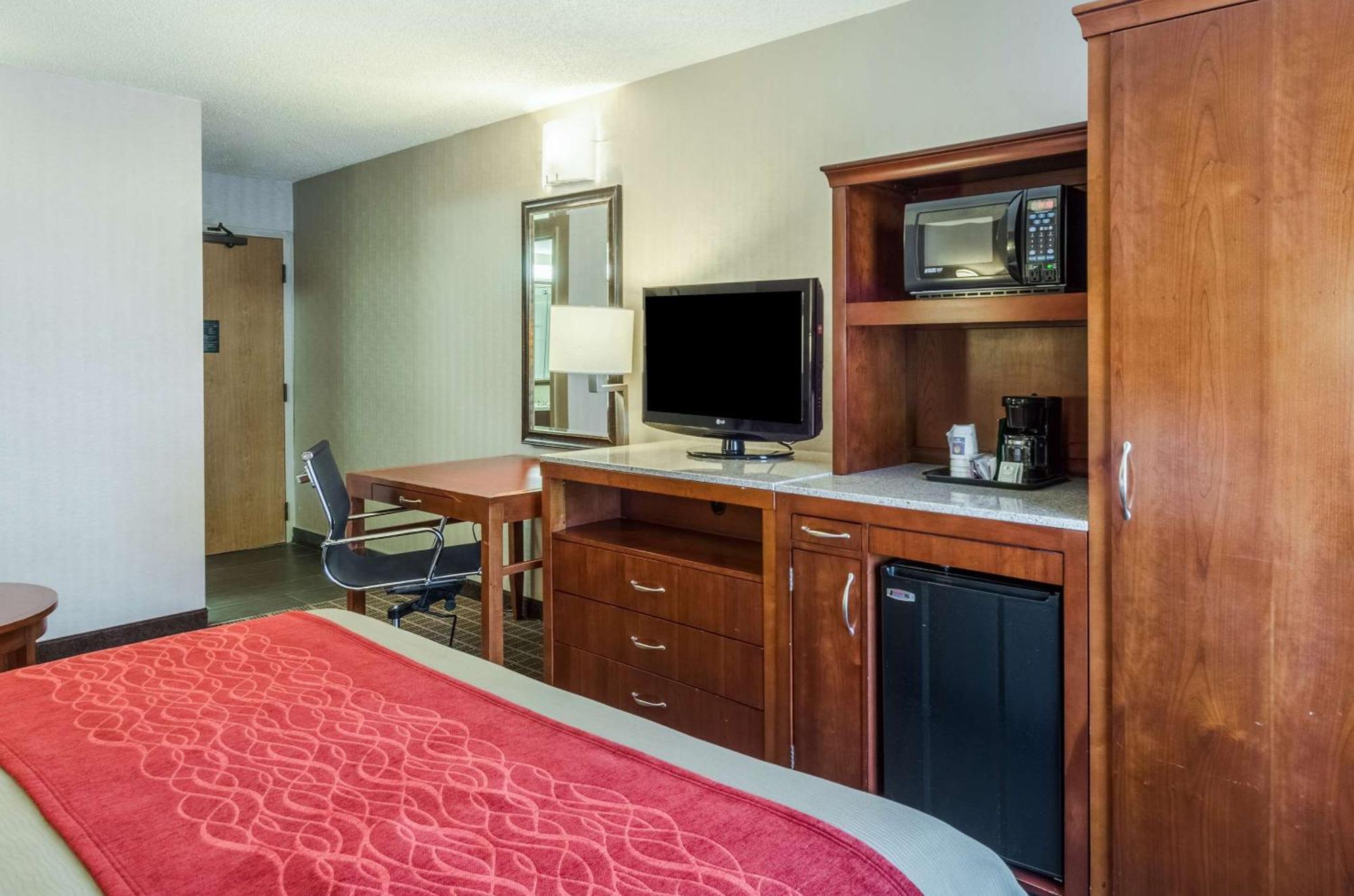 Comfort Inn & Suites West Springfield Zewnętrze zdjęcie