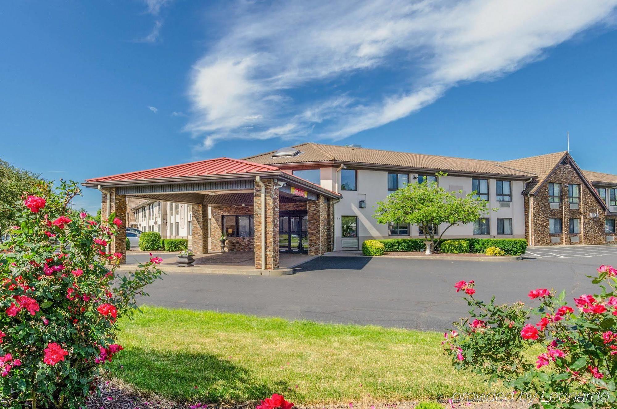 Comfort Inn & Suites West Springfield Zewnętrze zdjęcie