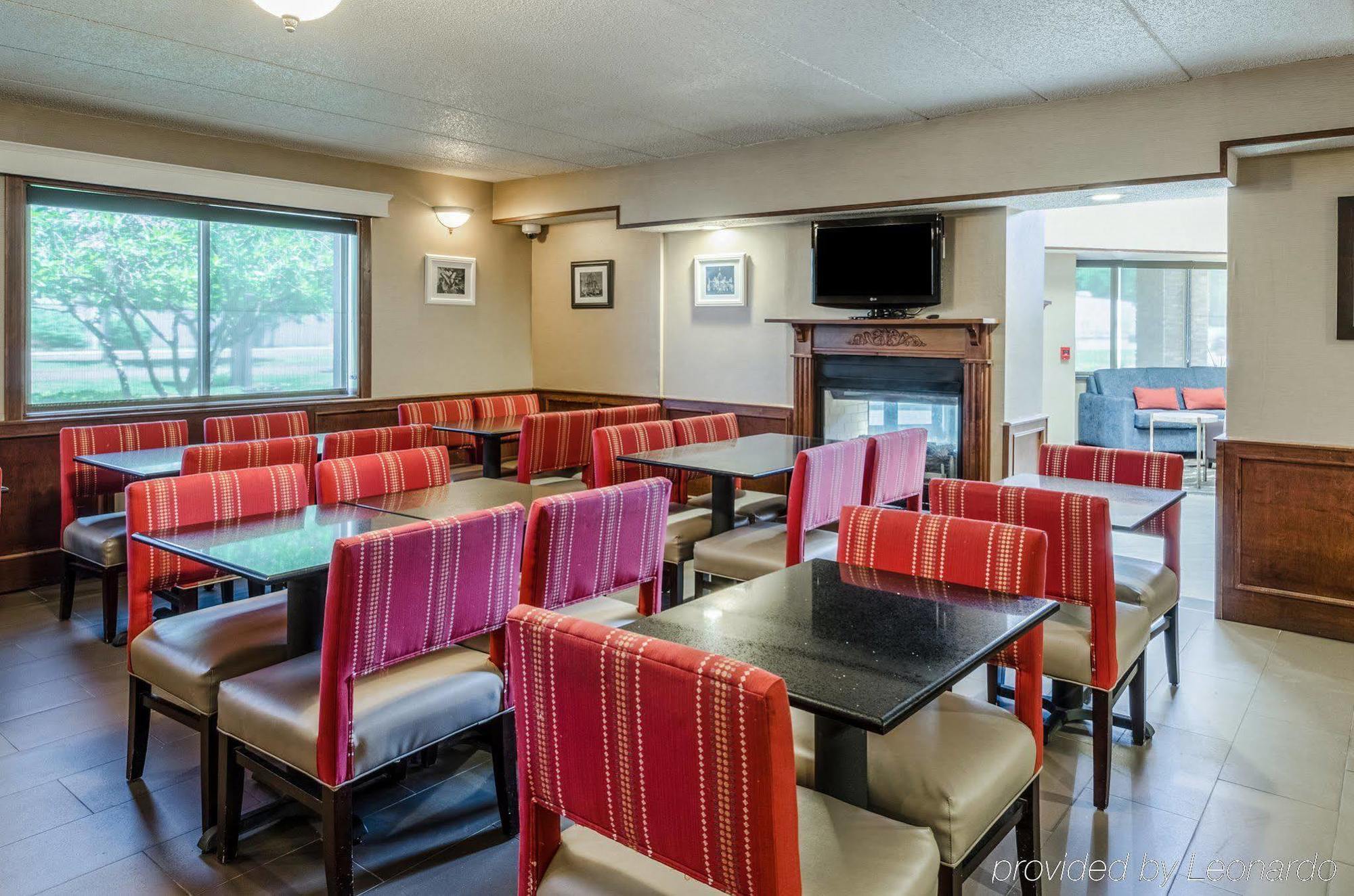 Comfort Inn & Suites West Springfield Zewnętrze zdjęcie