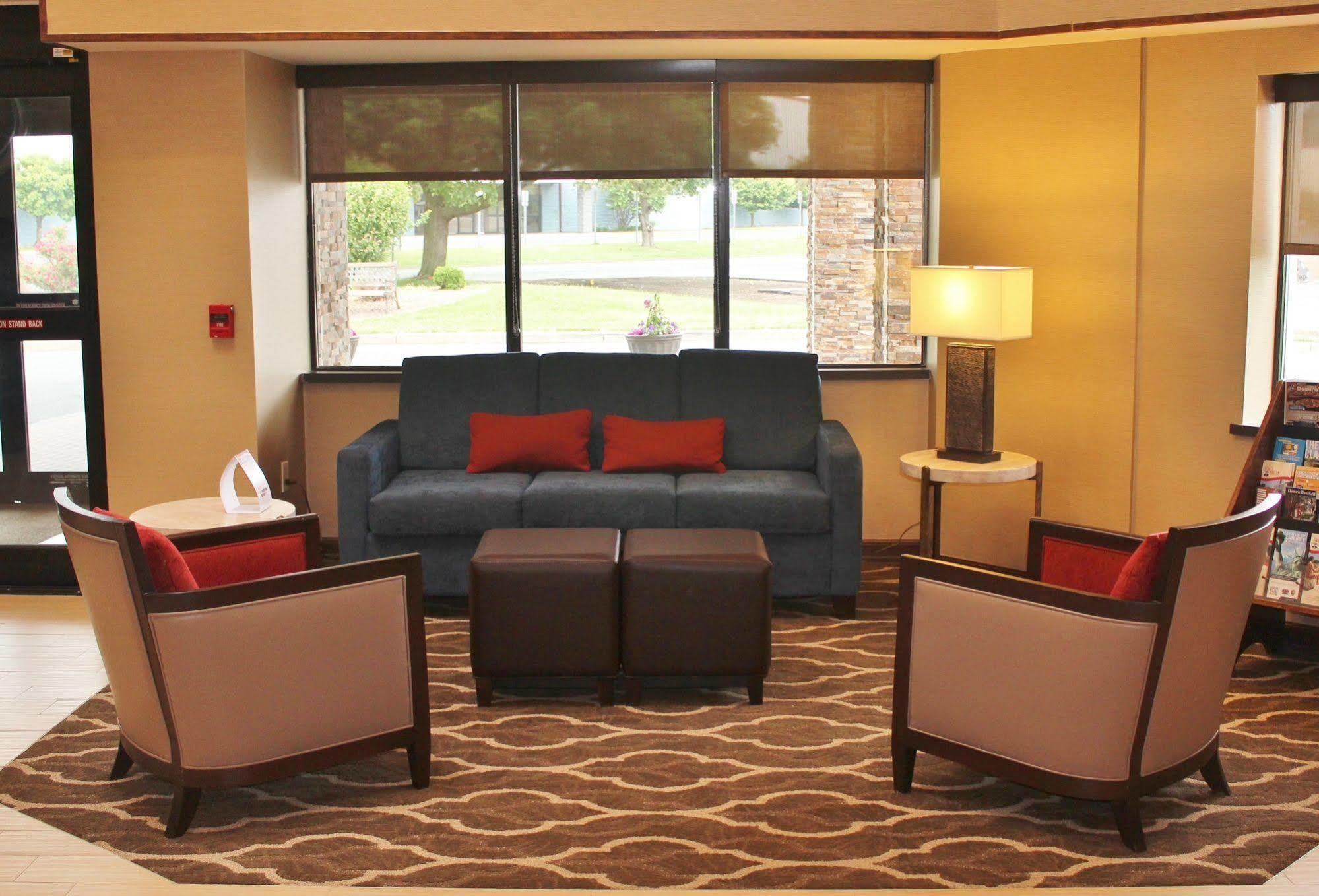 Comfort Inn & Suites West Springfield Zewnętrze zdjęcie